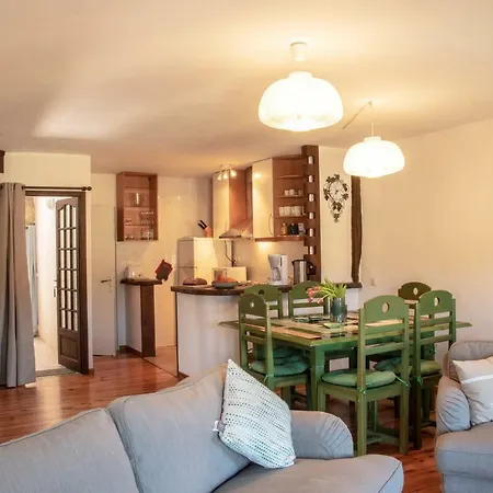 La Cour De L'olivier Apartamento