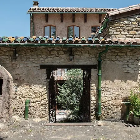 La Cour De L'olivier Chalabre
